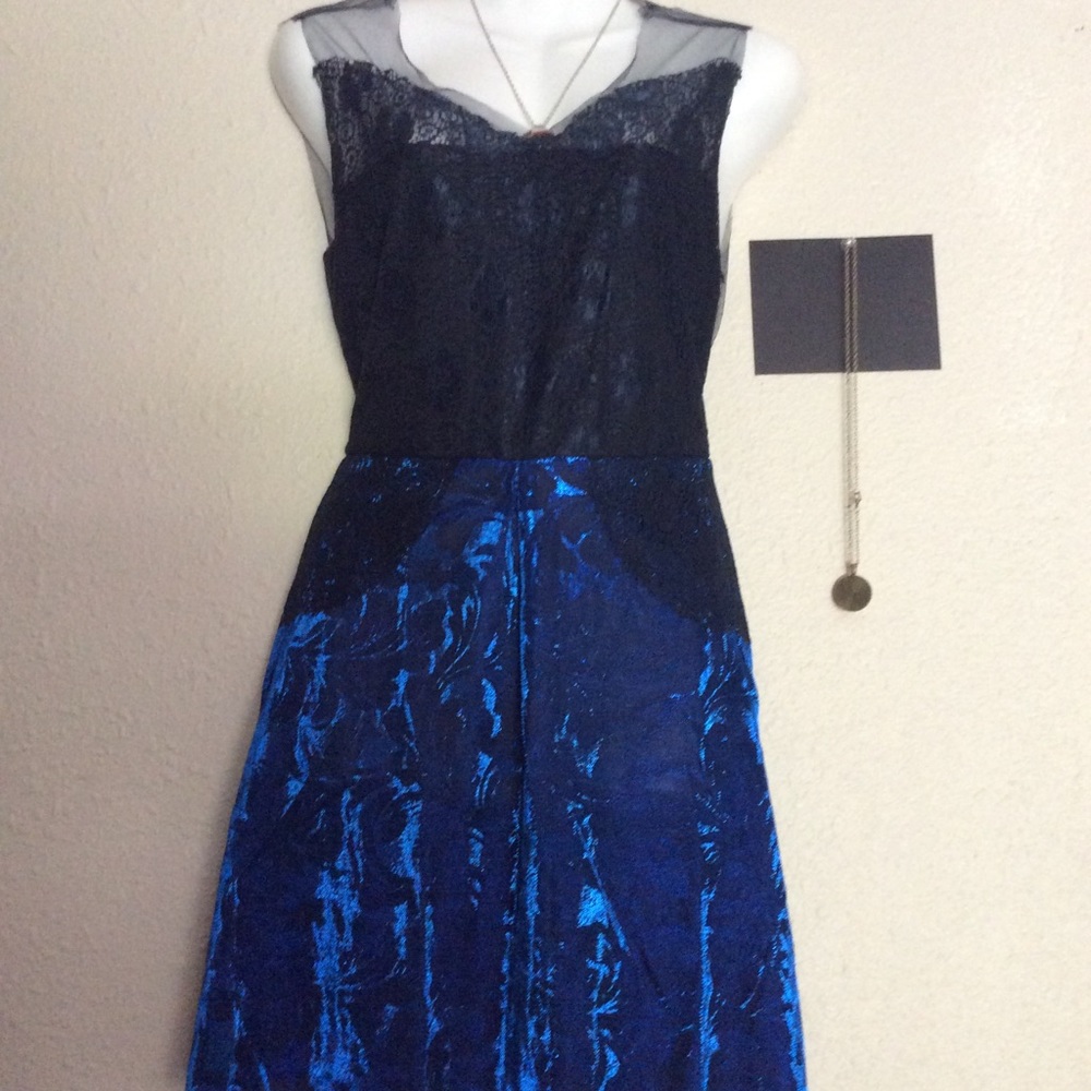 💋💋Sexy Lace O-necks Fashion Sleeveless Dress Sizes Small medium large